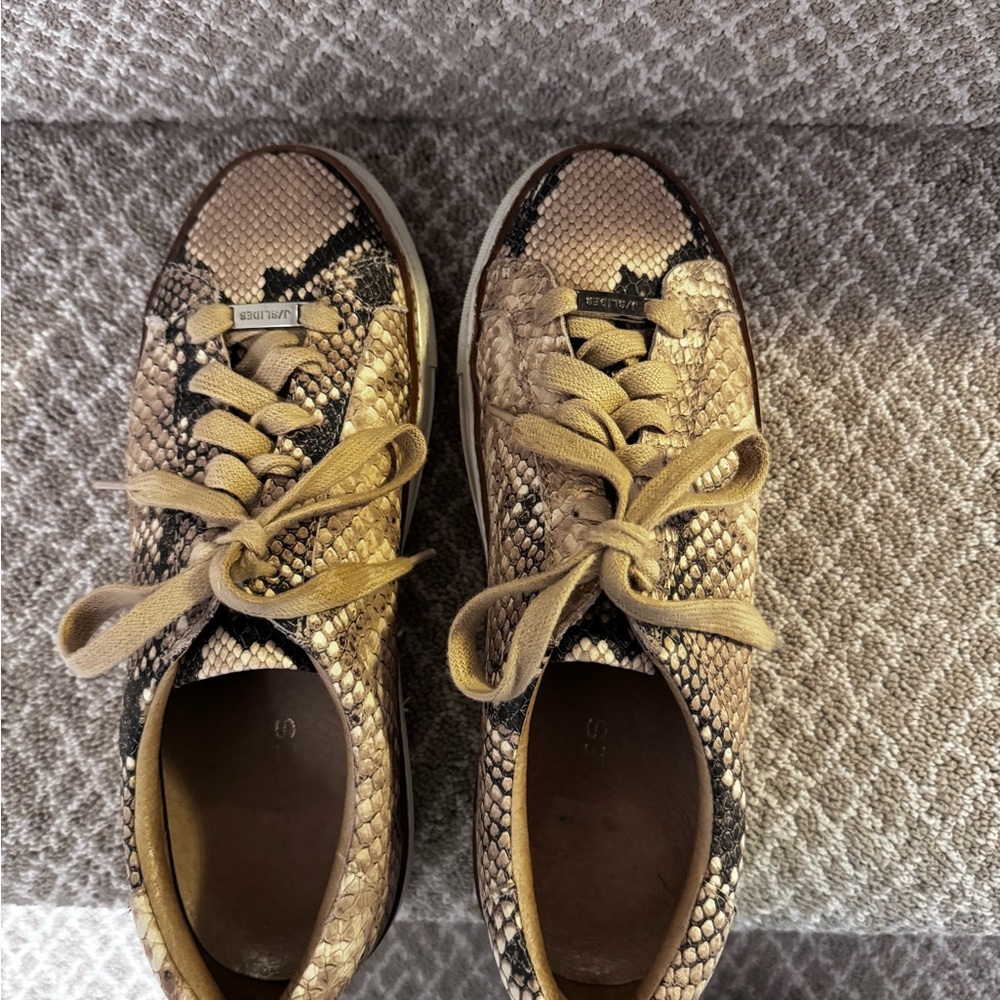 J Slides NYC Beige and Black Snake Sneakers Size 8